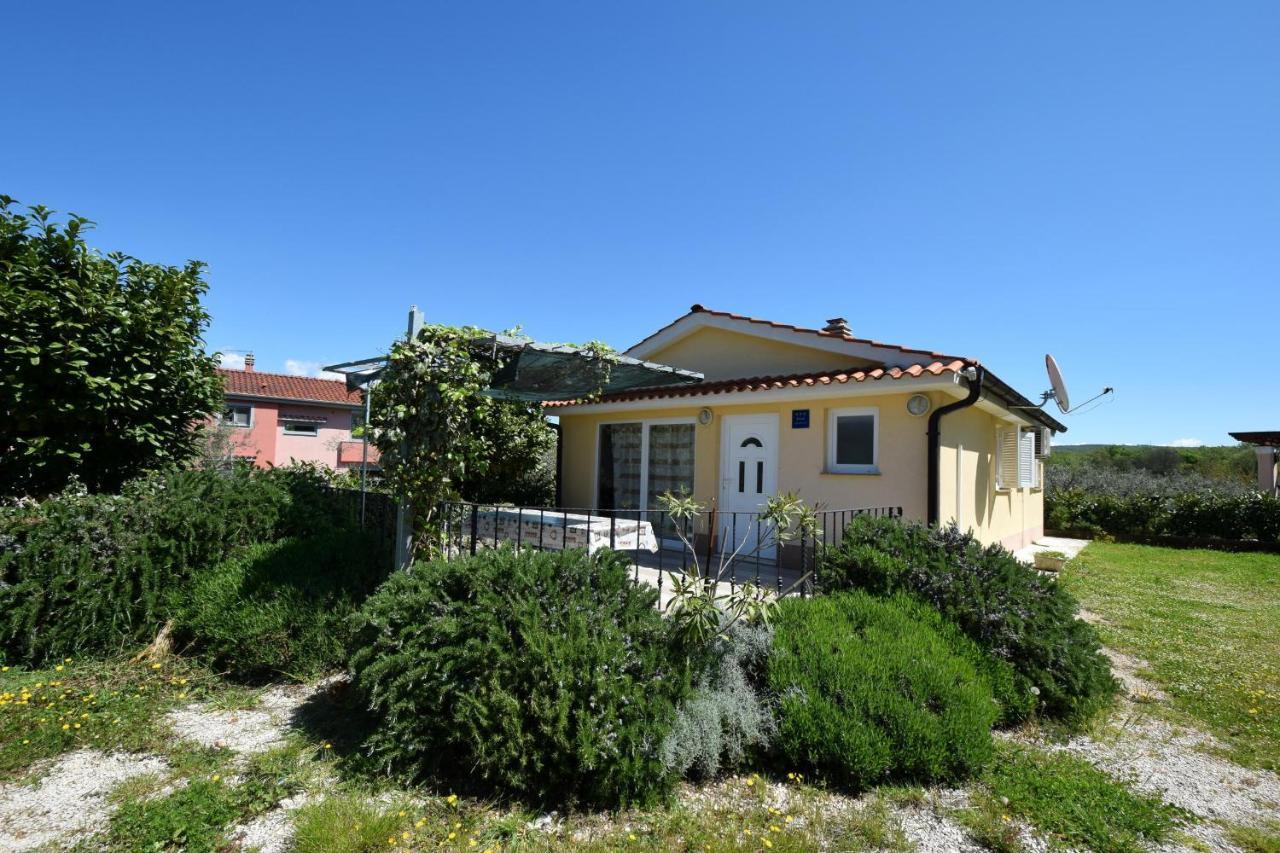 Holiday Home Pere Malinska Exterior foto